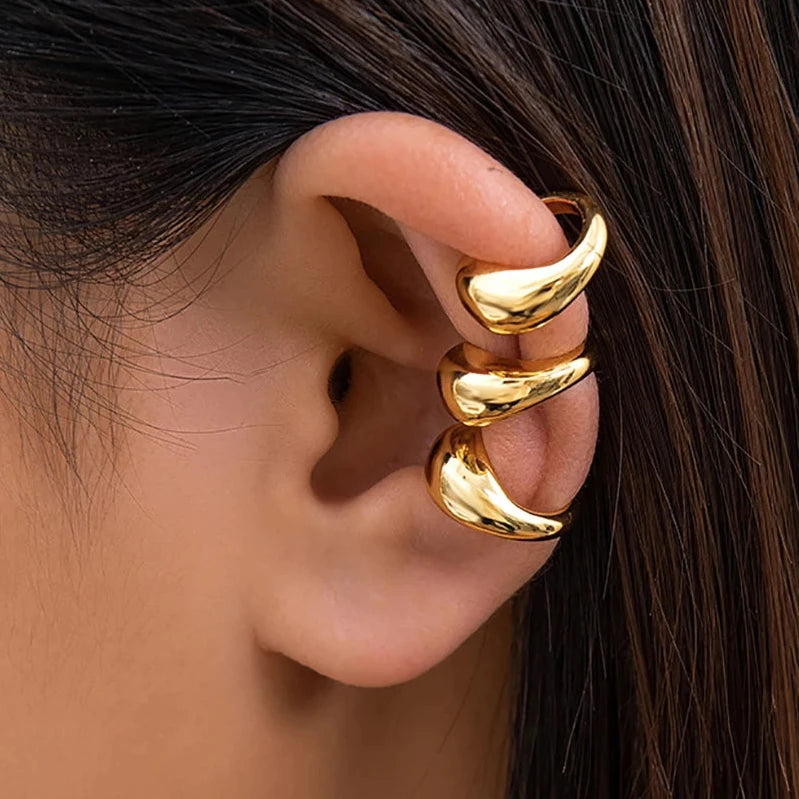 Brinco Ear Cuff Grosso Gota d'Água Vazada em Formato C