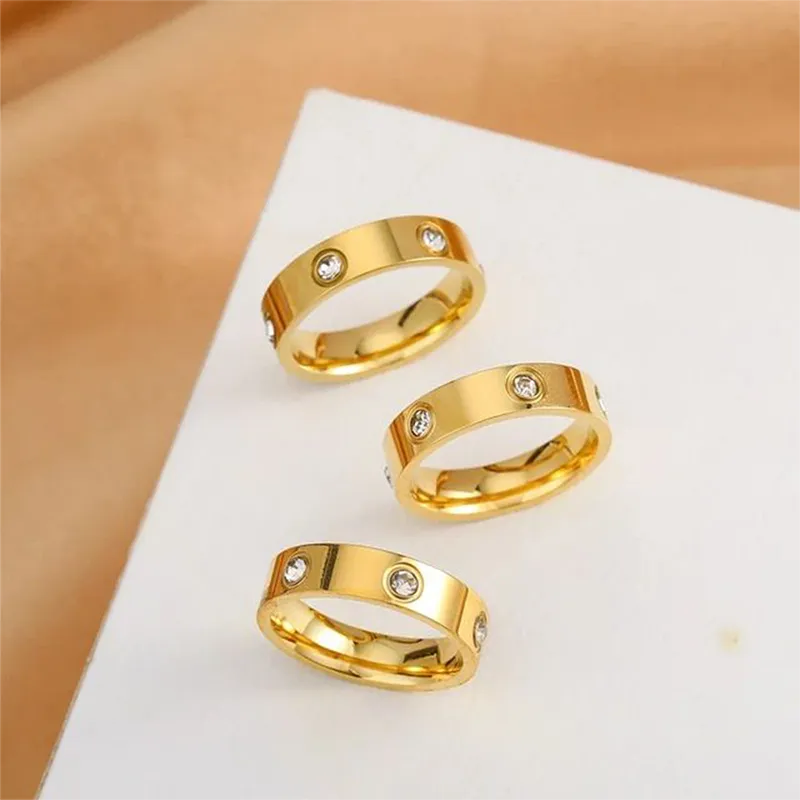 Anel Classic Cristal Inspiração Banhado em Ouro
