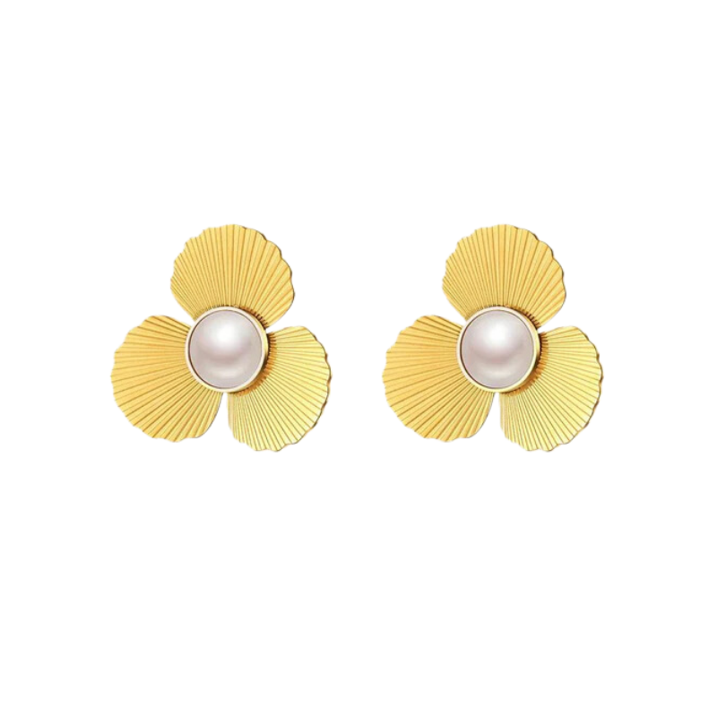 Brinco Flor de Três Pétalas com Pérola