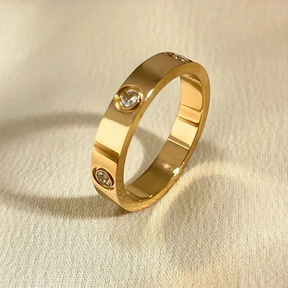 Anel Classic Cristal Inspiração Banhado em Ouro