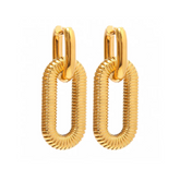 Brinco com Pingente Oval com Textura Irregular