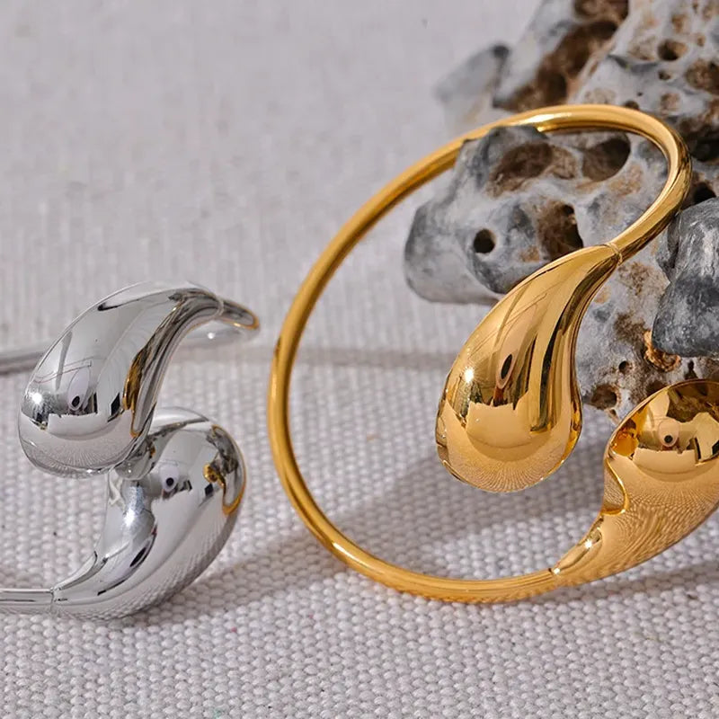 Pulseira Vazada Ajustável Gota Dupla