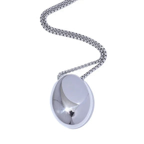 Colar Longo Minimalista com Pingente Oval