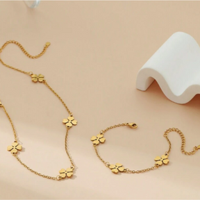 Conjunto Colar e Pulseira Alhambra Dourado