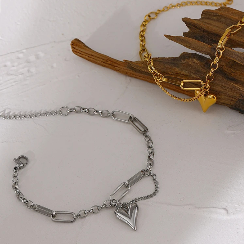 Pulseira de Elos com Pingente de Coração