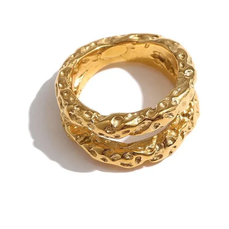 Anel Camada Dupla com Textura Irregular Banhado em Ouro