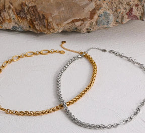 Colar e Pulseira Meio a Meio