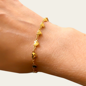 Pulseira Entrelaçada com Pingentes de Coração