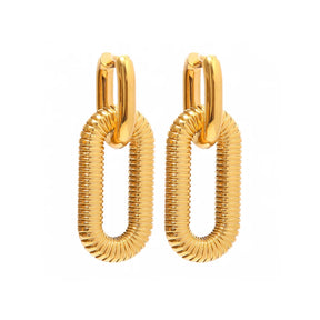 Brinco com Pingente Oval com Textura Irregular