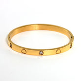 Pulseira Love com Coração Cravejada de Zircônia