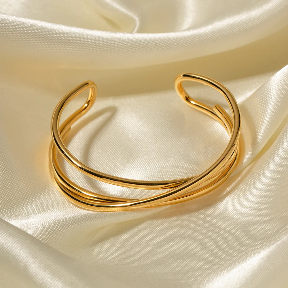 Pulseira Bracelete em Linhas Cruzadas Tamanho Ajustável