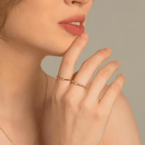 Anel Torcido com Pedra de Zircônia - Beverly Joias