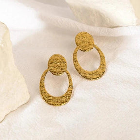 Brinco Argola em Gota Amassada - Beverly Joias