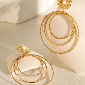 Brinco Floral com Argola Tripla e Pérola - Beverly Joias