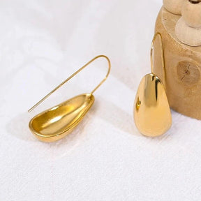Brinco Gancho em Gota Lisa - Beverly Joias