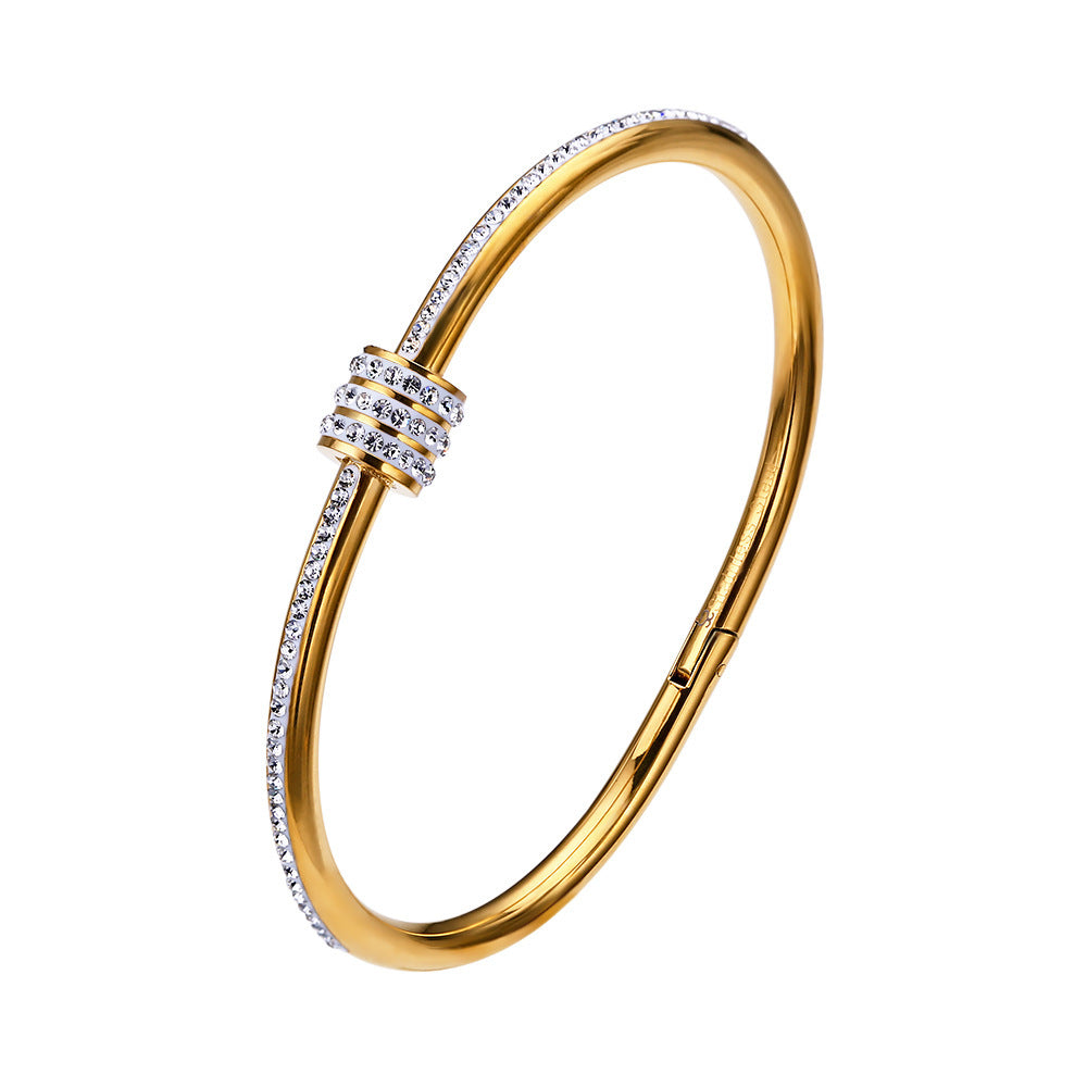 Pulseira Rígida com Pingente Cravejado